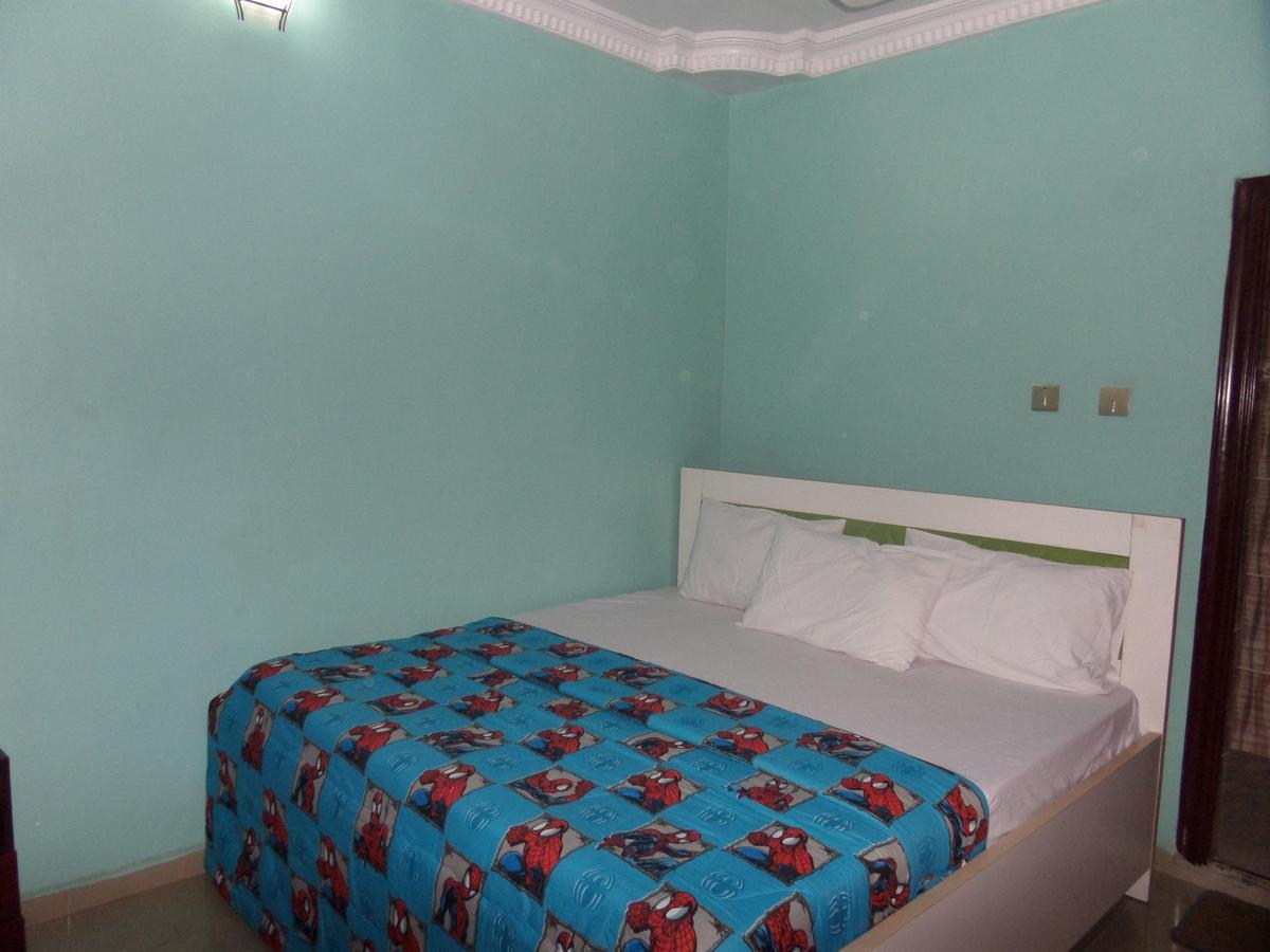 De-Zone Hotel Ikotun Εξωτερικό φωτογραφία
