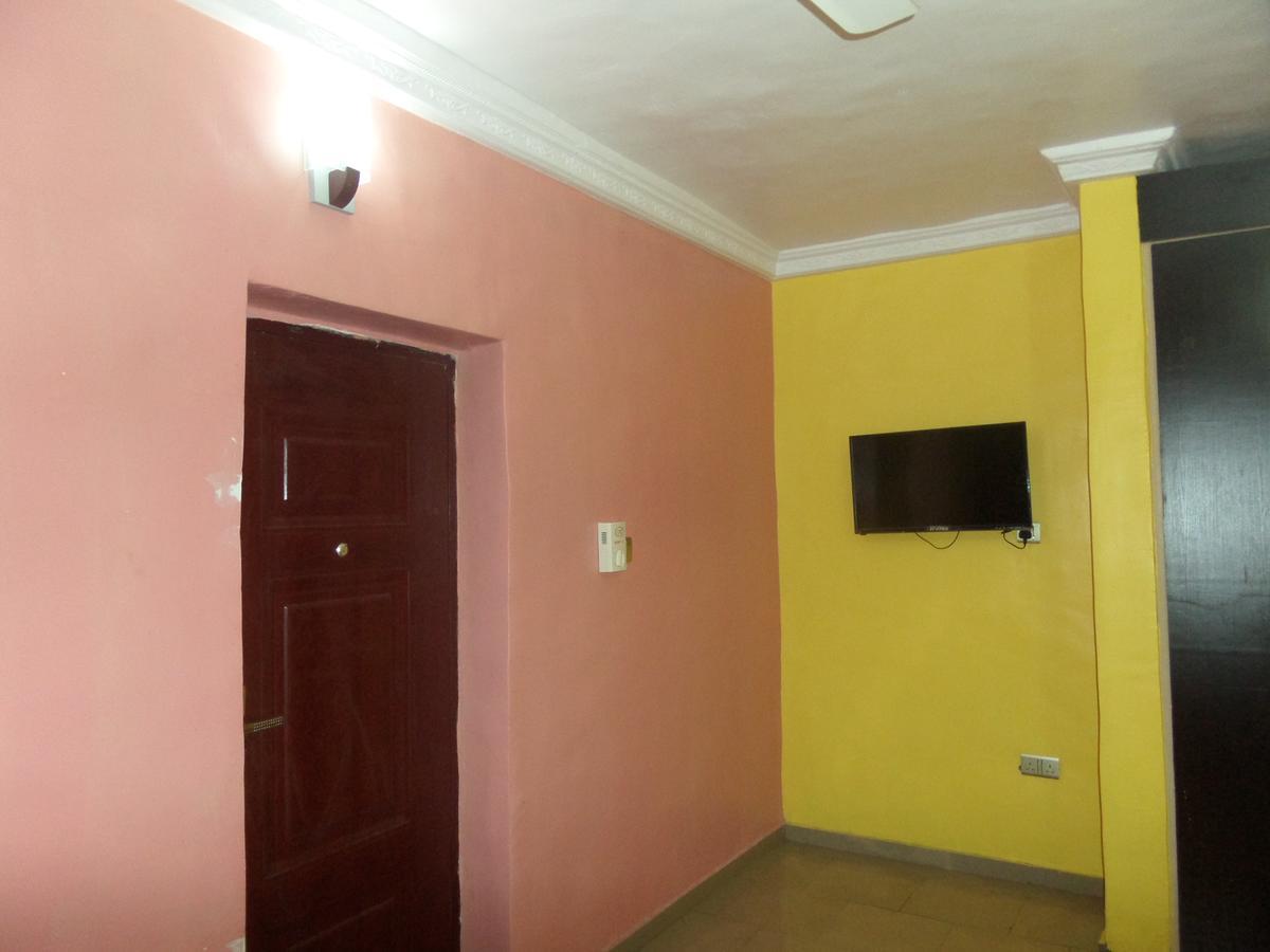 De-Zone Hotel Ikotun Εξωτερικό φωτογραφία