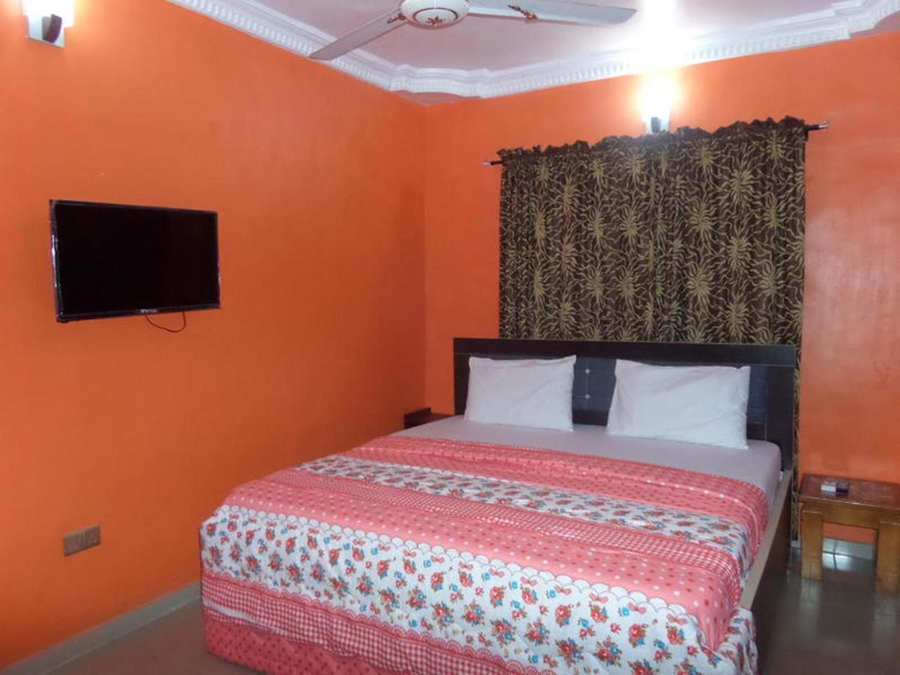 De-Zone Hotel Ikotun Εξωτερικό φωτογραφία